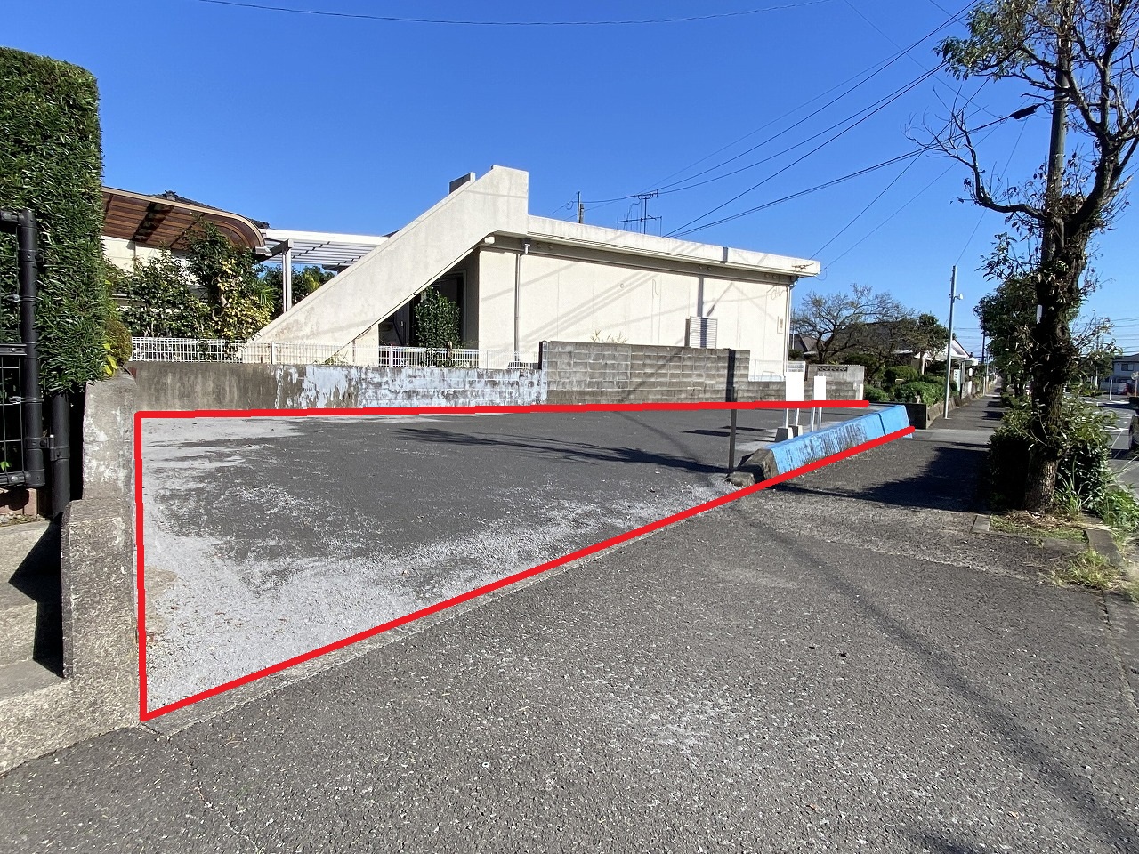 姶良市平松売地（看板・駐車場・小さな店舗用地として最適）